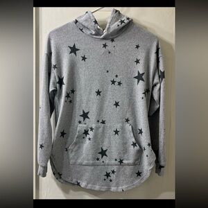 No Boundaries Gray and Black Star Sweatshirt